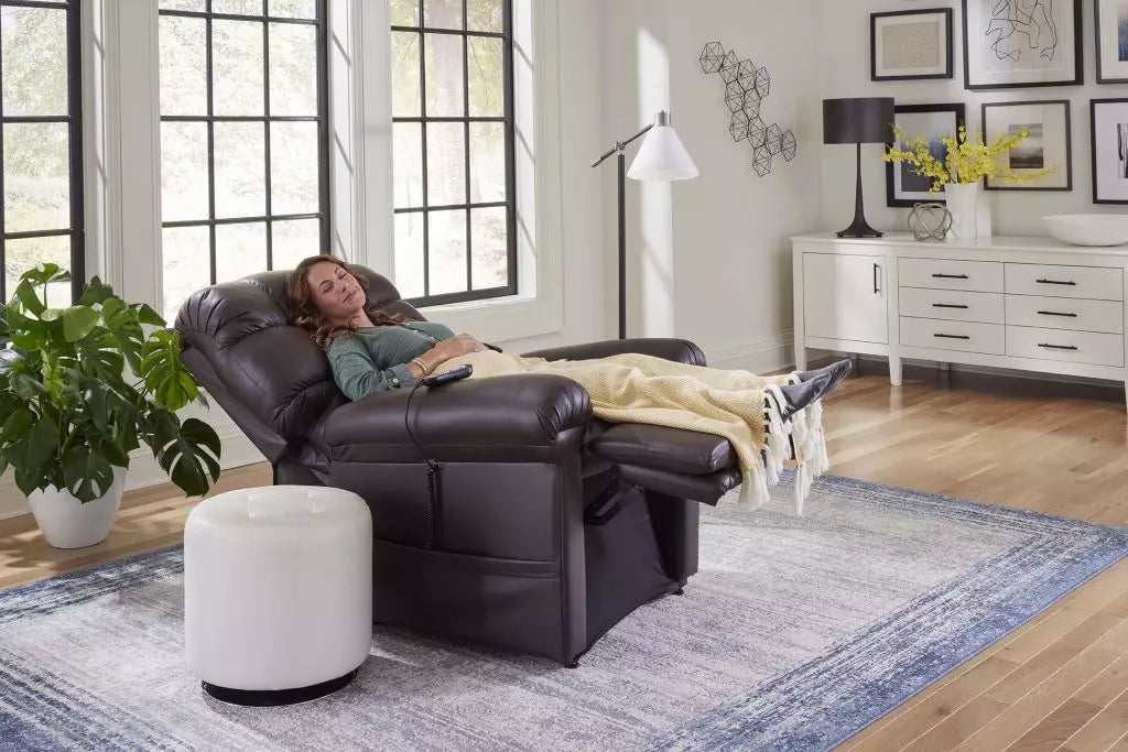 Golden Technologies - Cloud Massage and Lift Recliner - Medium Large